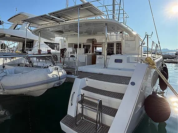 Lagoon 450 Fly in Marmaris / Albatros Marina - image 1