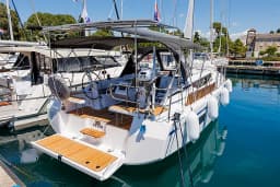 Bavaria C38 in Zadar / Marina Zadar thumbnail 11