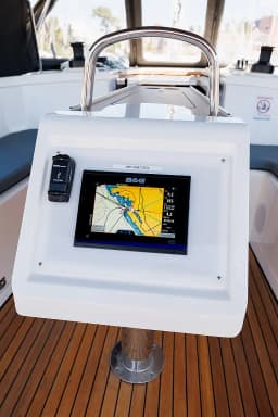 Bavaria C38 in Zadar / Marina Zadar thumbnail 7