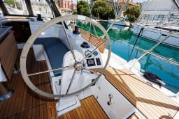 Bavaria C38 in Zadar / Marina Zadar thumbnail 8