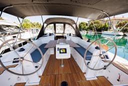 Bavaria C38 in Zadar / Marina Zadar thumbnail 9