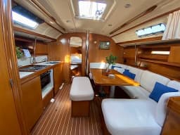 Dufour 385 Grand Large in Lefkada / Nikiana Marina thumbnail 5