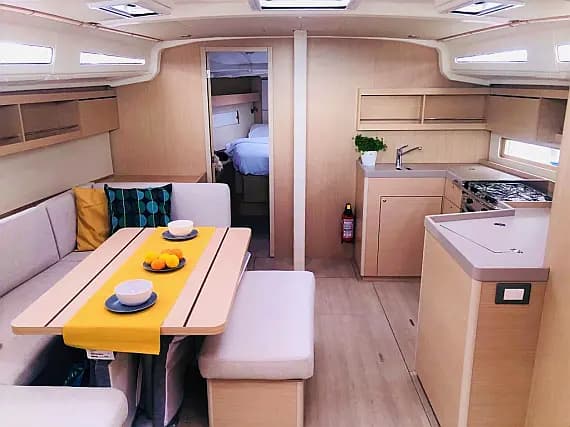 Oceanis 40.1 in Split / ACI Marina Split - Photo 3