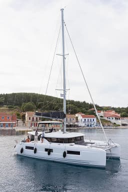 Lagoon 46 in Lefkada / Port of Lefkas thumbnail 28