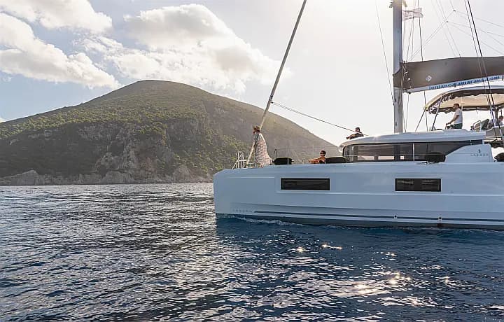 Lagoon 46 in Lefkada / Port of Lefkas - Photo 4