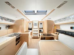 Sun Odyssey 519 in Athens / Alimos Marina thumbnail 2