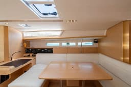 Sun Odyssey 519 in Athens / Alimos Marina thumbnail 7