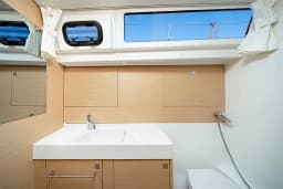 Sun Odyssey 519 in Athens / Alimos Marina thumbnail 8