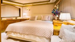 Benetti Classic 115 in Trogir / ACI Marina Trogir thumbnail 23