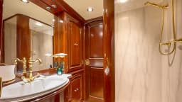 Benetti Classic 115 in Trogir / ACI Marina Trogir thumbnail 5