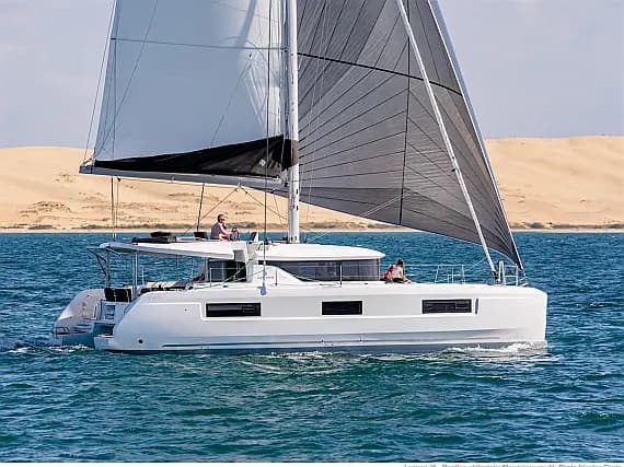Lagoon 46 in Guadeloupe / Pointe-à-Pitre / Marina Bas-du-Fort - image 1