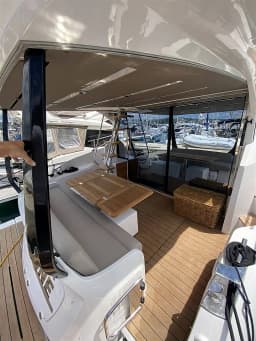Sessa Fly 47 in Šibenik / D-Marin Marina Mandalina thumbnail 6