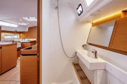 Sun Odyssey 490 in Paros / Piso Livadi Port thumbnail 11