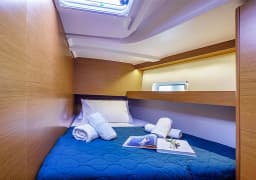 Sun Odyssey 490 in Paros / Piso Livadi Port thumbnail 6