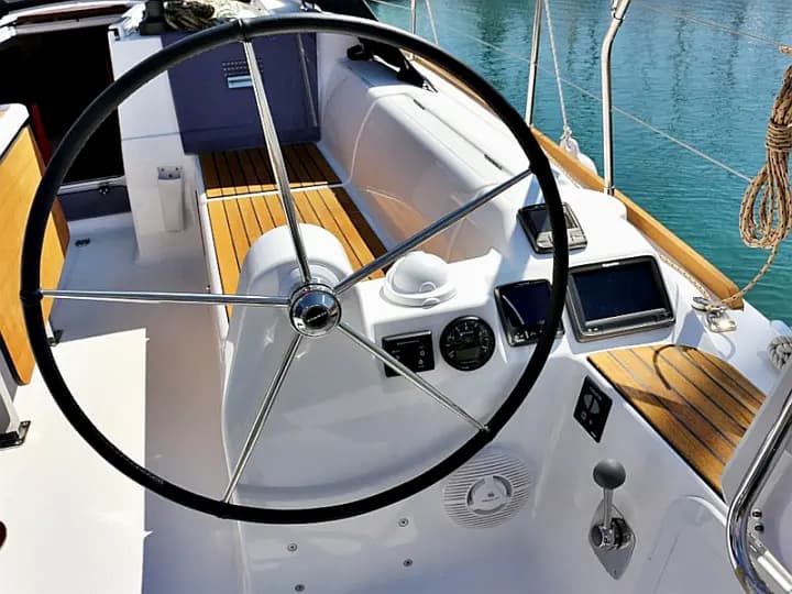 Dufour 382 Grand Large in Sukošan / D-Marin Dalmacija Marina - Photo 2