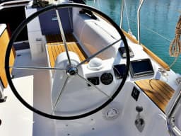 Dufour 382 Grand Large in Sukošan / D-Marin Dalmacija Marina thumbnail 2