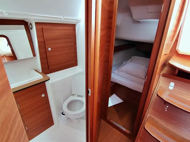 Dufour 382 Grand Large in Sukošan / D-Marin Dalmacija Marina - Photo 3