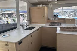 Astréa 42 in Salerno / Marina d'Arechi thumbnail 27