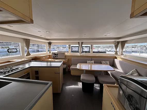 Lagoon 450 in Šibenik / D-Marin Marina Mandalina - Photo 3