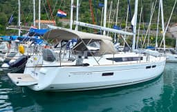 Sun Odyssey 479 in Dubrovnik / ACI Marina Dubrovnik thumbnail 6