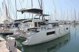 Lagoon 40 in Athens / Alimos Marina thumbnail 12