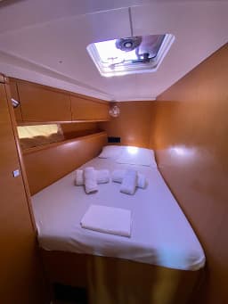 Jeanneau 53 in Athens / Alimos Marina thumbnail 11