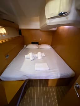 Jeanneau 53 in Athens / Alimos Marina thumbnail 15