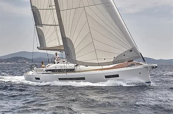 Sun Odyssey 490 in Rodi Garganico - Photo 1
