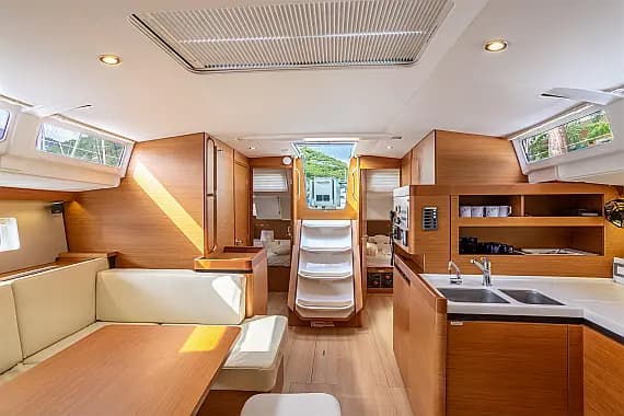 Sun Odyssey 490 in Rodi Garganico - Photo 3