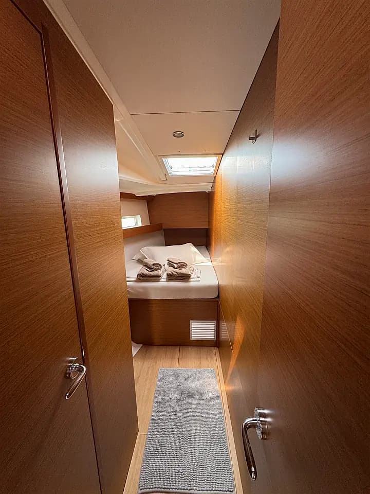 Sun Odyssey 490 in Rodi Garganico - Photo 5