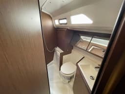 Oceanis 40.1 in Lavrion Main Port thumbnail 11
