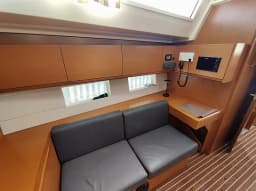 Bavaria C45 in Athens / Alimos Marina thumbnail 8