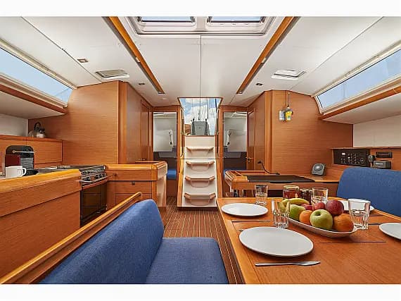 Sun Odyssey 509 in Athens / Marina Delta Kallithea - Photo 3