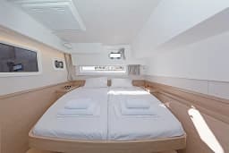 Lagoon 42 in Paros port thumbnail 13