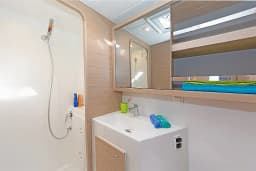 Lagoon 42 in Paros port thumbnail 14