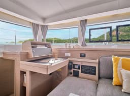 Lagoon 40 in Kaštel Gomilica / Marina Kaštela thumbnail 5