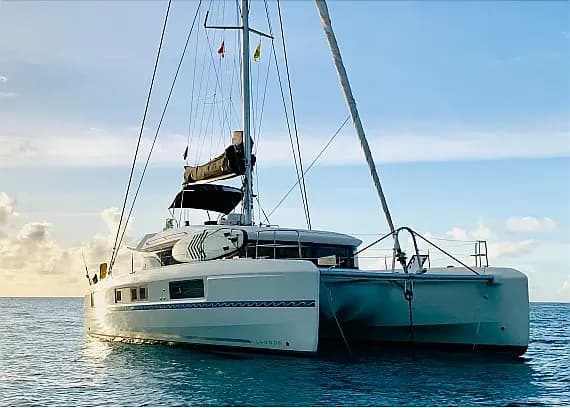 Lagoon 50 in Eden Island / Mahe, Victoria / Eden Island Marina - image 1