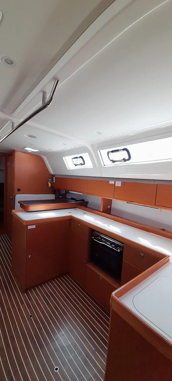 Bavaria 51 Cruiser in Rhodes New Marina - Photo 5