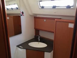 Bavaria 51 Cruiser in Rhodes New Marina thumbnail 8