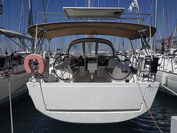 Dufour 382 Grand Large in Athens / Alimos Marina - Photo 1