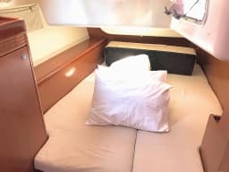 Oceanis 43 in Athens / Alimos Marina thumbnail 10
