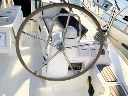 Oceanis 43 in Athens / Alimos Marina thumbnail 3
