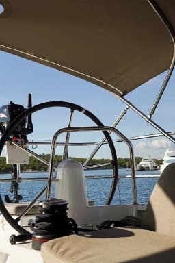 Sun Odyssey 410 in Pirovac / Marina Pirovac thumbnail 8