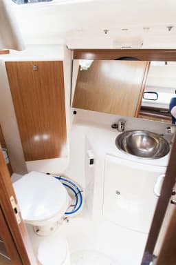 Sun Odyssey 36i in Preveza Main Port thumbnail 4