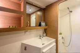 Lagoon 42 in Trogir / SCT Marina Trogir thumbnail 11