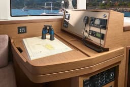 Lagoon 42 in Trogir / SCT Marina Trogir thumbnail 18