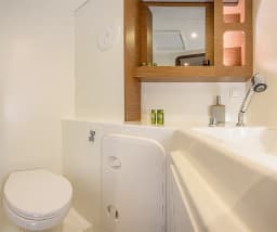Lagoon 42 in Trogir / SCT Marina Trogir thumbnail 9