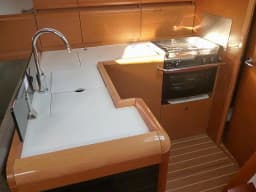 Sun Odyssey 439 in Athens / Alimos Marina thumbnail 8