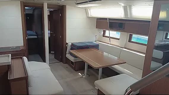 Oceanis 51.1 in Dubrovnik / ACI Marina Dubrovnik - Photo 3