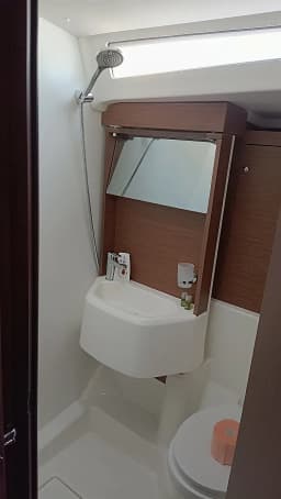 Oceanis 51.1 in Dubrovnik / ACI Marina Dubrovnik thumbnail 4